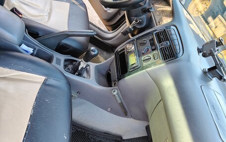 Toyota Avensis III рестайлинг, 1999 год, 320 000 рублей, 17 фотография