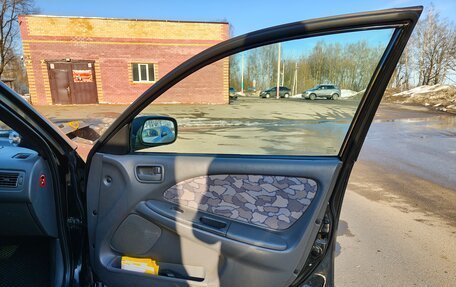 Toyota Avensis III рестайлинг, 1999 год, 320 000 рублей, 14 фотография