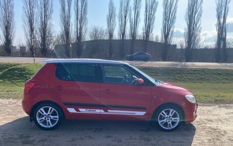 Skoda Fabia II, 2008 год, 800 000 рублей, 2 фотография