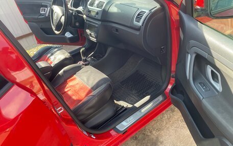 Skoda Fabia II, 2008 год, 800 000 рублей, 11 фотография