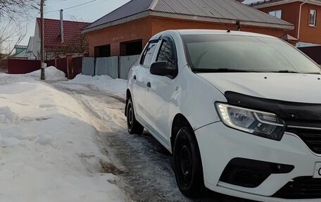 Renault Logan II, 2019 год, 389 000 рублей, 3 фотография