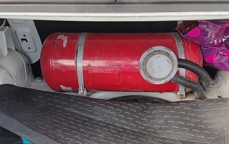 Renault Logan II, 2019 год, 389 000 рублей, 7 фотография