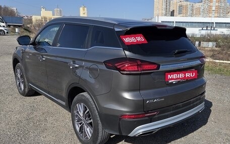 Geely Atlas, 2023 год, 2 250 000 рублей, 4 фотография