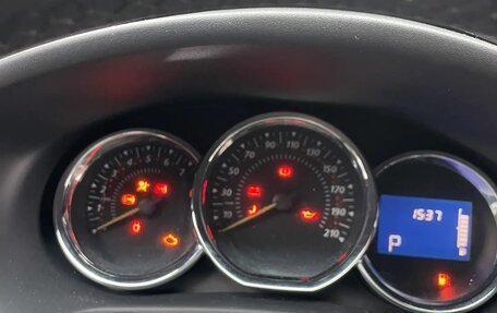 Renault Sandero II рестайлинг, 2015 год, 950 000 рублей, 13 фотография