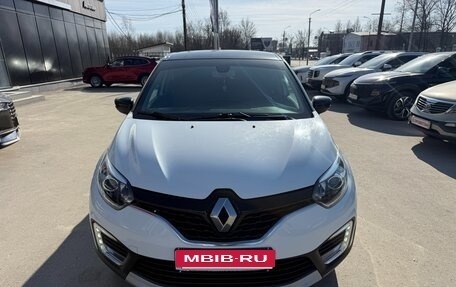 Renault Kaptur I рестайлинг, 2019 год, 1 435 000 рублей, 2 фотография