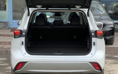 Toyota Highlander, 2026 год, 6 990 000 рублей, 33 фотография