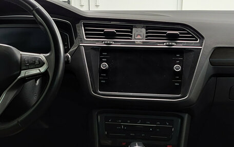 Volkswagen Tiguan II, 2021 год, 3 150 000 рублей, 18 фотография