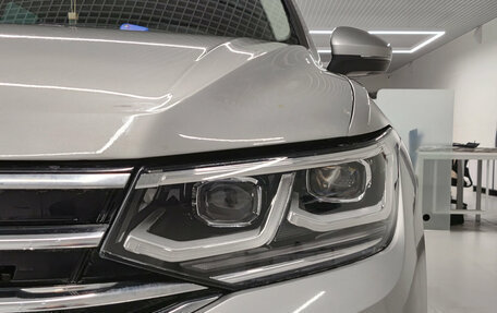 Volkswagen Tiguan II, 2021 год, 3 150 000 рублей, 21 фотография