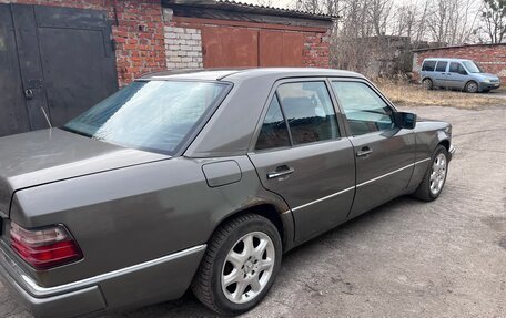 Mercedes-Benz W124, 1987 год, 260 000 рублей, 4 фотография