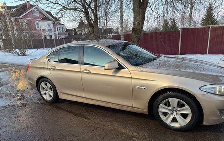 BMW 5 серия, 2011 год, 1 700 000 рублей, 2 фотография