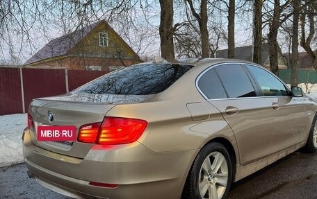 BMW 5 серия, 2011 год, 1 700 000 рублей, 3 фотография