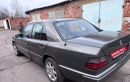 Mercedes-Benz W124, 1987 год, 260 000 рублей, 6 фотография