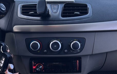 Renault Megane III, 2012 год, 700 000 рублей, 11 фотография