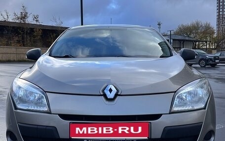 Renault Megane III, 2012 год, 700 000 рублей, 17 фотография