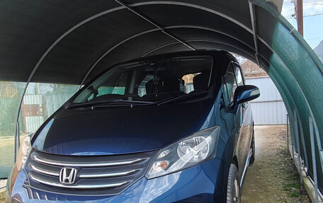 Honda Freed I, 2010 год, 1 200 000 рублей, 2 фотография