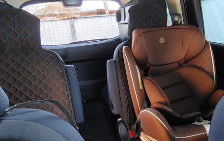 Honda Freed I, 2010 год, 1 200 000 рублей, 10 фотография