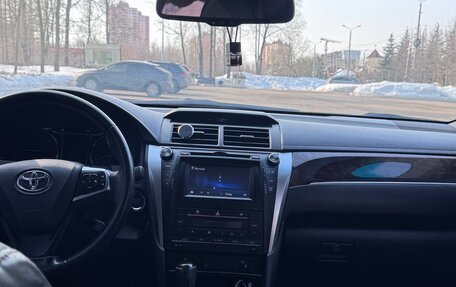 Toyota Camry, 2017 год, 1 760 000 рублей, 13 фотография