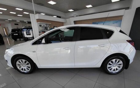 Opel Astra J, 2014 год, 1 190 000 рублей, 5 фотография