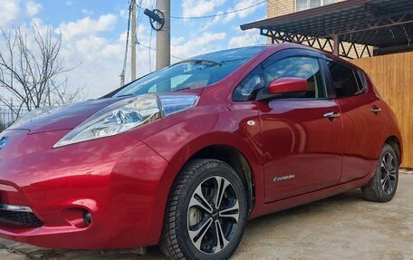 Nissan Leaf I, 2016 год, 790 000 рублей, 2 фотография