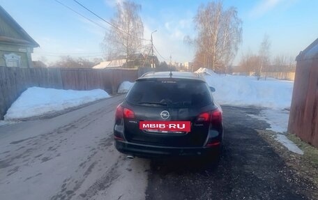 Opel Astra J, 2011 год, 550 000 рублей, 4 фотография