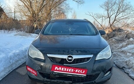 Opel Astra J, 2011 год, 550 000 рублей, 11 фотография