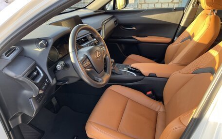 Lexus UX I, 2021 год, 3 200 000 рублей, 7 фотография