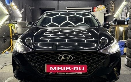 Hyundai Solaris II рестайлинг, 2021 год, 1 949 000 рублей, 3 фотография