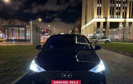 Hyundai Solaris II рестайлинг, 2021 год, 1 949 000 рублей, 8 фотография