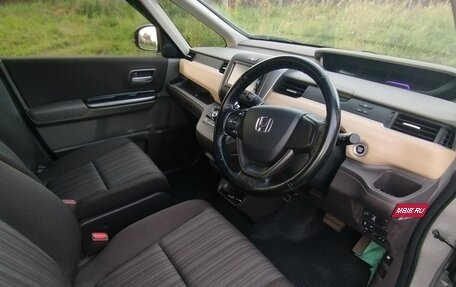 Honda Freed II, 2017 год, 1 440 000 рублей, 6 фотография