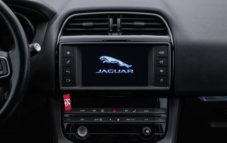 Jaguar F-Pace, 2016 год, 2 480 000 рублей, 14 фотография