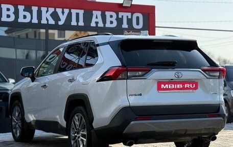 Toyota RAV4, 2019 год, 3 100 000 рублей, 8 фотография