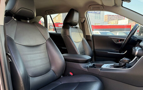 Toyota RAV4, 2019 год, 3 100 000 рублей, 19 фотография