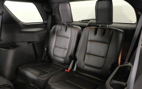 Ford Explorer VI, 2015 год, 2 180 000 рублей, 11 фотография