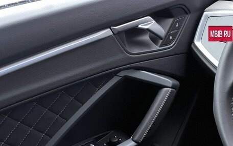 Audi Q3, 2025 год, 4 890 000 рублей, 27 фотография