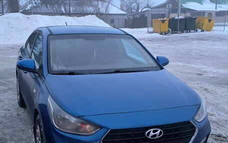 Hyundai Solaris II рестайлинг, 2017 год, 1 250 000 рублей, 1 фотография