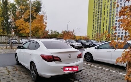 Opel Astra J, 2014 год, 990 000 рублей, 1 фотография