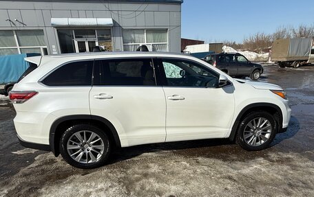Toyota Highlander III, 2014 год, 2 950 000 рублей, 1 фотография