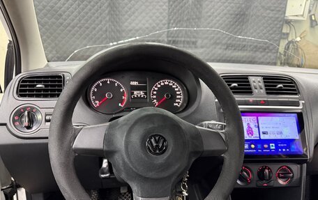 Volkswagen Polo VI (EU Market), 2015 год, 900 000 рублей, 12 фотография