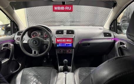 Volkswagen Polo VI (EU Market), 2015 год, 900 000 рублей, 11 фотография