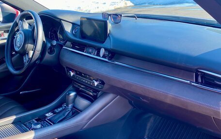 Mazda 6, 2019 год, 3 350 000 рублей, 19 фотография