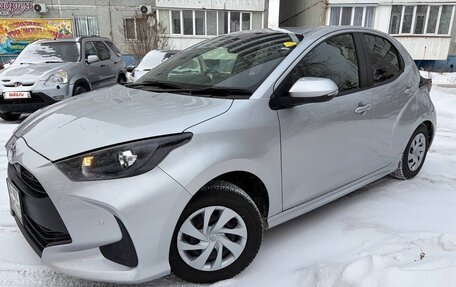 Toyota Yaris, 2020 год, 1 300 000 рублей, 3 фотография