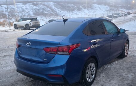 Hyundai Solaris II рестайлинг, 2017 год, 1 250 000 рублей, 6 фотография