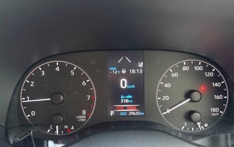 Toyota Yaris, 2020 год, 1 300 000 рублей, 7 фотография