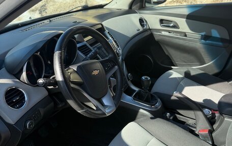 Chevrolet Cruze II, 2012 год, 679 000 рублей, 3 фотография