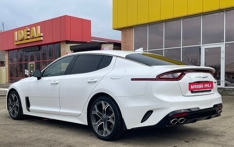 KIA Stinger I, 2020 год, 2 450 000 рублей, 6 фотография