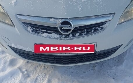 Opel Astra J, 2010 год, 635 000 рублей, 6 фотография