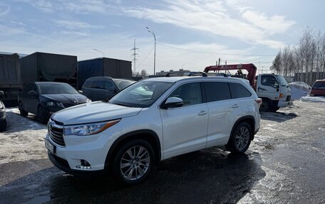 Toyota Highlander III, 2014 год, 2 950 000 рублей, 4 фотография
