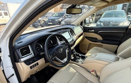 Toyota Highlander III, 2014 год, 2 950 000 рублей, 10 фотография