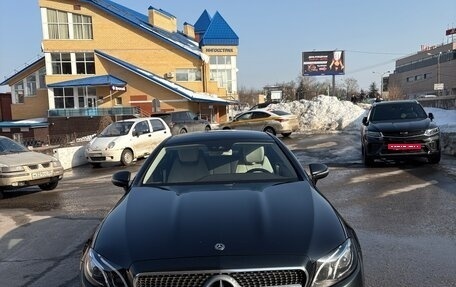 Mercedes-Benz E-Класс, 2017 год, 3 590 000 рублей, 4 фотография