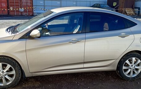 Hyundai Solaris II рестайлинг, 2011 год, 720 000 рублей, 6 фотография